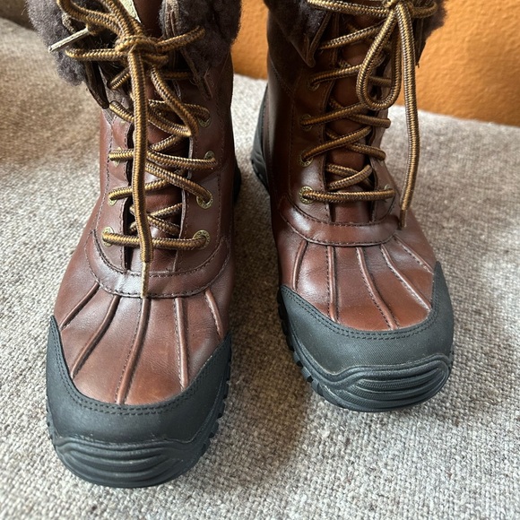 UGG Brown “”Adirondack Il” Shearling Lined Weatherproof Leather Boots Women’s 8 - Picture 7 of 15